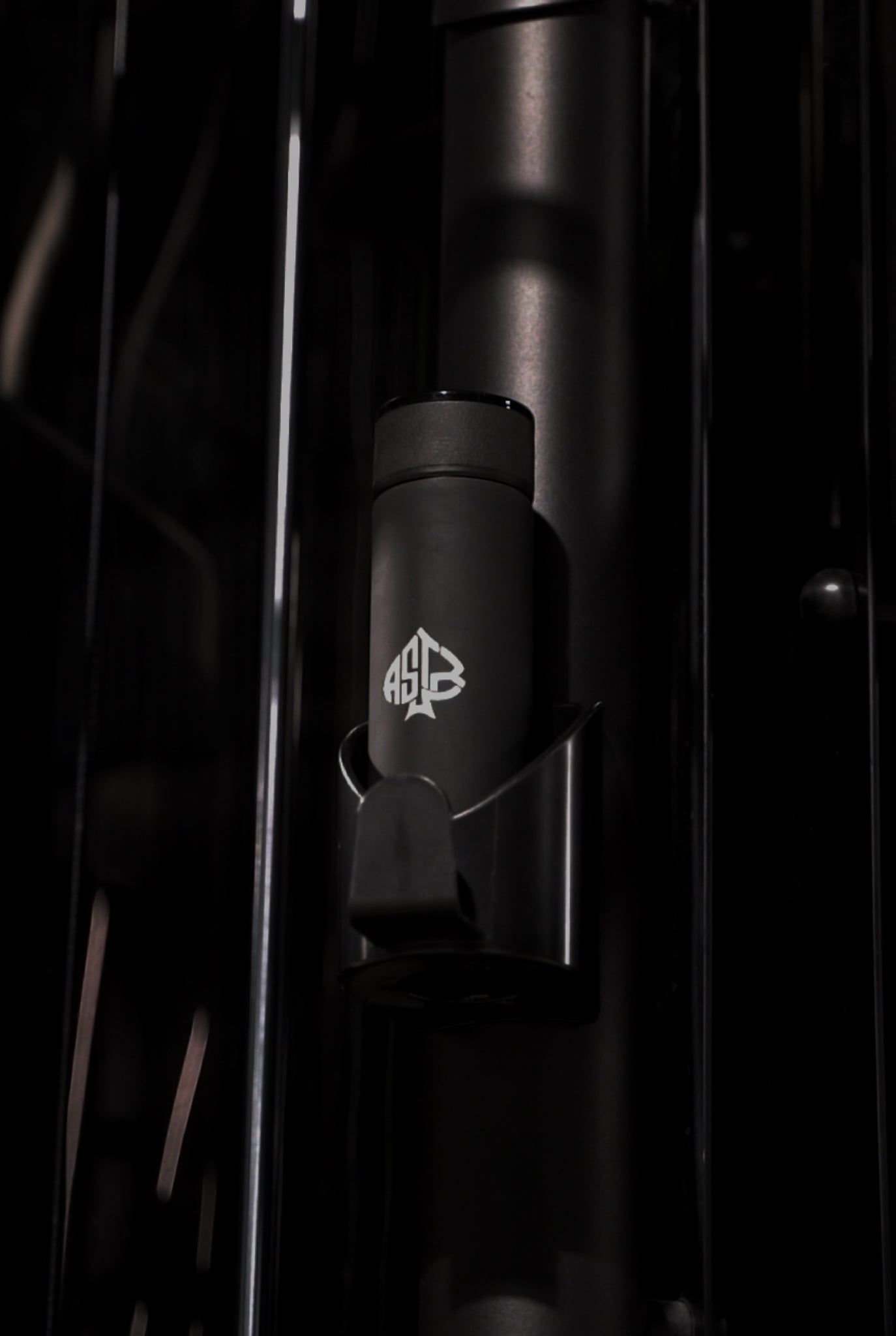 Insulated Acestar bottle designed for athletes, featuring a sleek, durable design with the Acestar Legacy logo for optimal hydration during workouts.